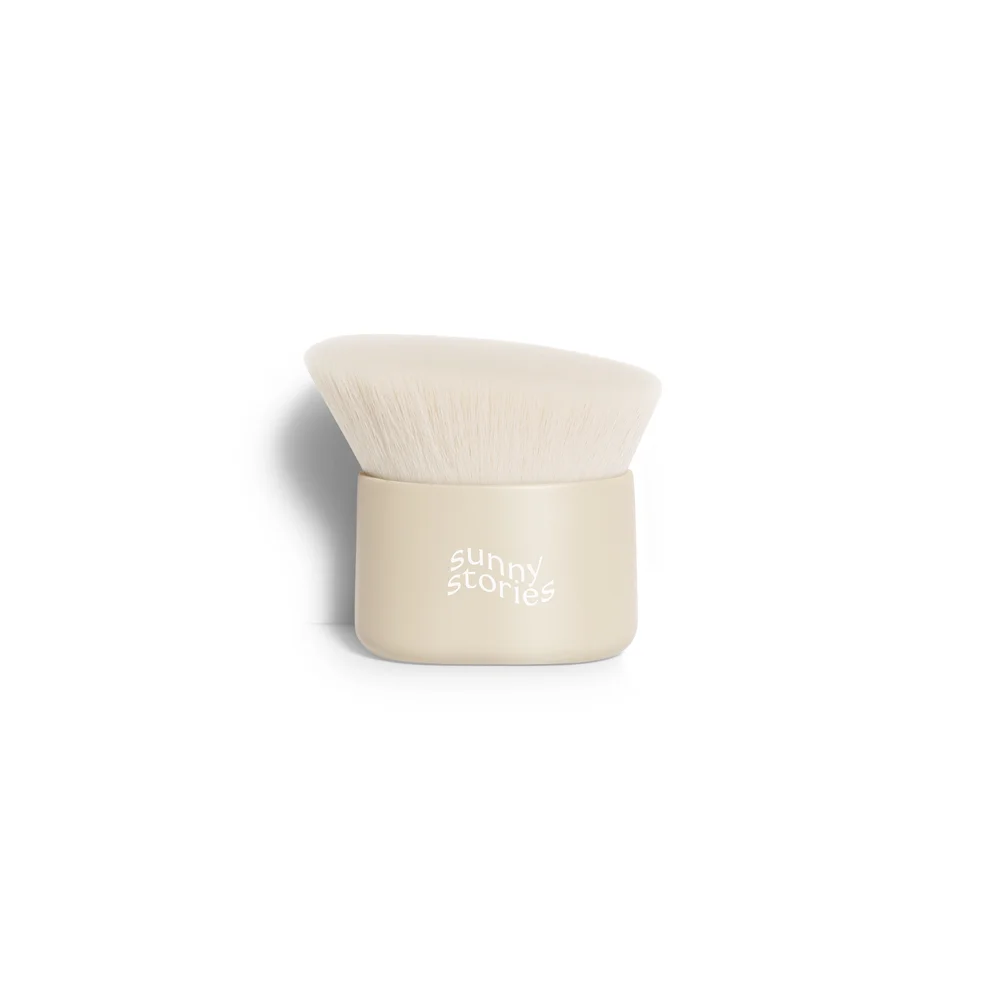 Self Tan Kabuki Face Brush - Sunny Stories v:2013973