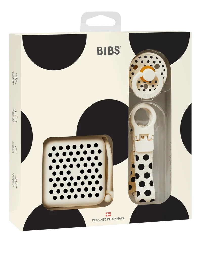BIBS Gift Set Polka Soothe & Go Latex Str. 2 Ivory Black – 1 stk. v:6607514 BIBS Gift Set Polka Soothe & Go Latex Str. 2 Ivory Black – 1 stk. v:6607514