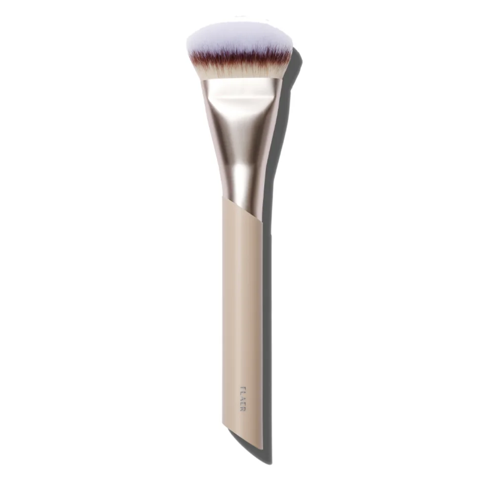 115 Flat Angled Foundation Brush – FLAER v:7900636