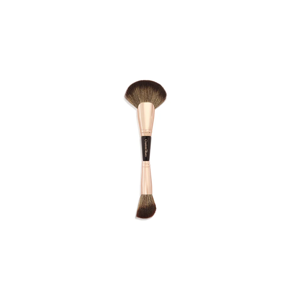 Airbrush Flawless Easy Soft Blur Bronzer + Blusher Brush – Charlotte Tilbury v:2933928